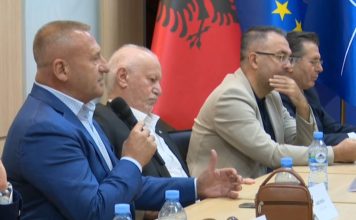 Nard Ndoka kritika PD-së: Propozimi për 100 bashki nuk është eficent